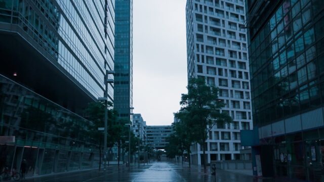 Office Occupancy Decline: Is AI to Blame?